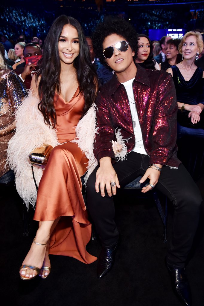 Bruno Mars Erstrahlt In Der Grammys Lange Zeit Mit Liebe Jessica Caban An Seiner Seite Manhattanbabe